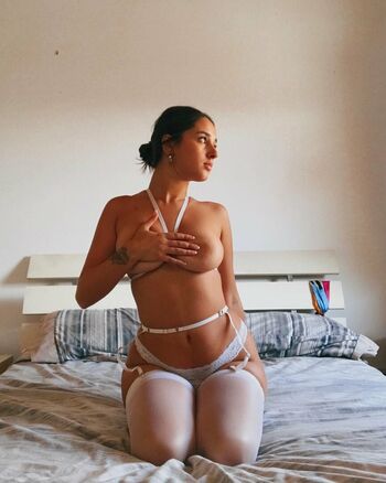 Victoria Mazzoni