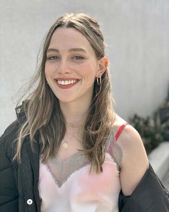 Victoria Pedretti