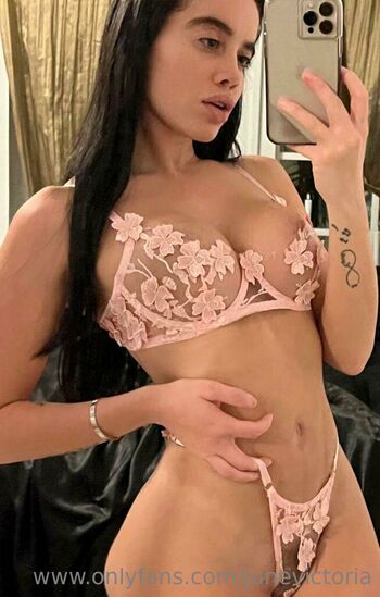 victoriajune