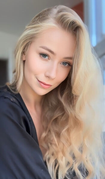 Vika54784