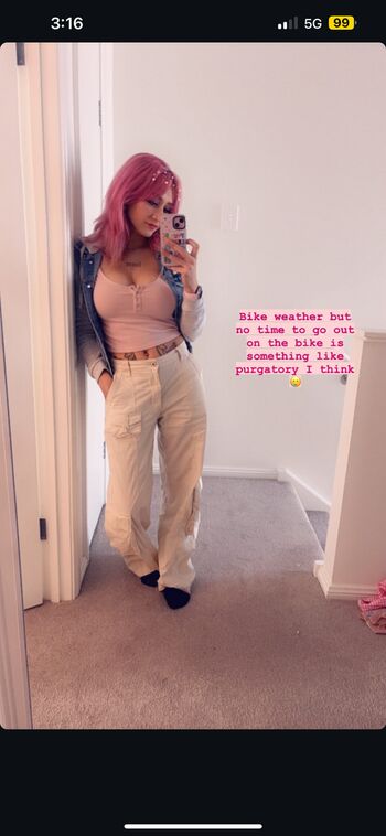 vikkivampire
