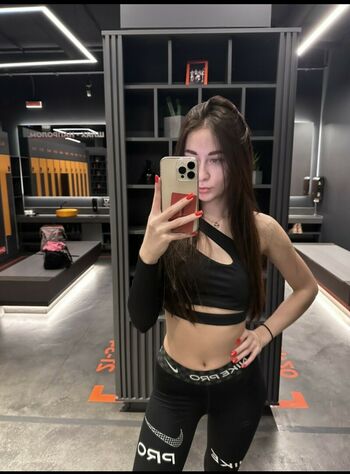 Vikky Queen