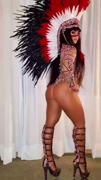 Viviane Araujo