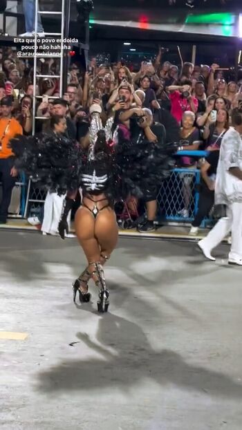 Viviane Araujo