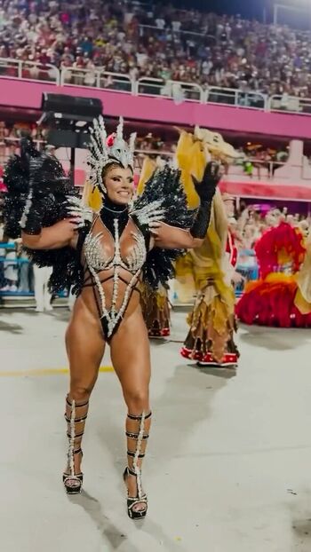 Viviane Araujo