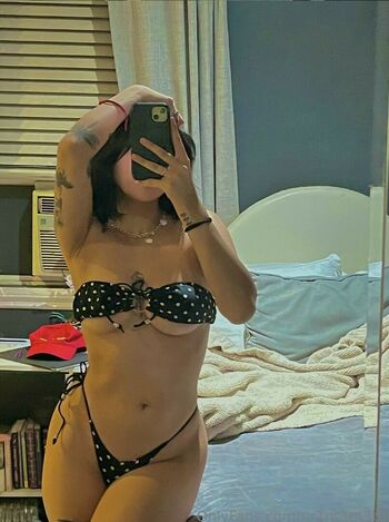 vivianerosales