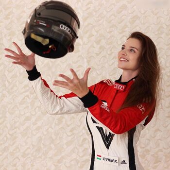 Vivien Keszthelyi