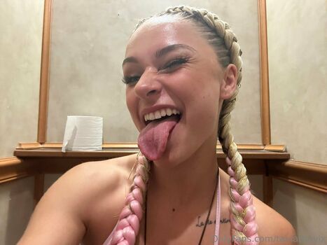 Vixengoddesss_