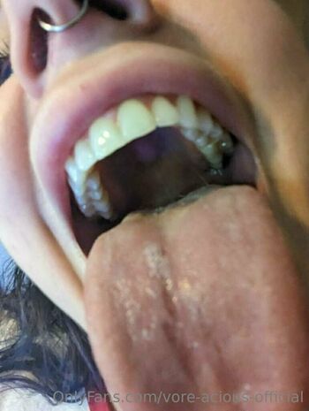 vore-acious-official