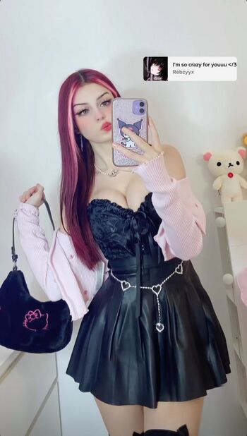 waify_waifu