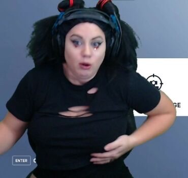 WatchGirlsPlay