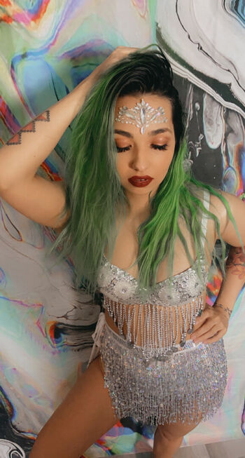 WatchGirlsPlay