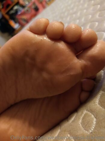 weebempresskittenlee
