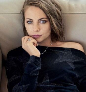 Willa Holland