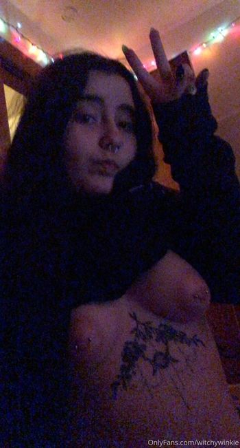 witchywinkie