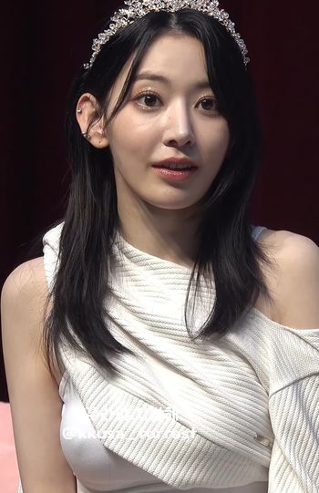 WomenK-pop