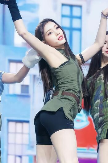 WomenK-pop