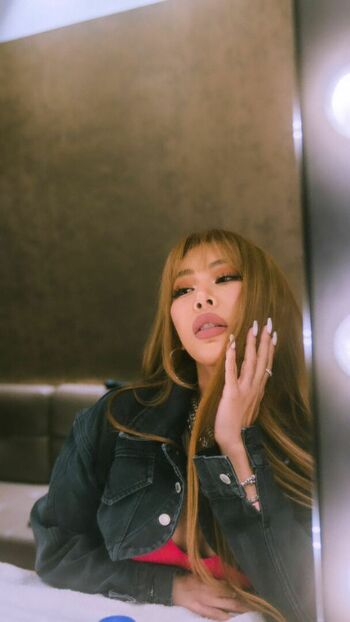 WomenK-pop