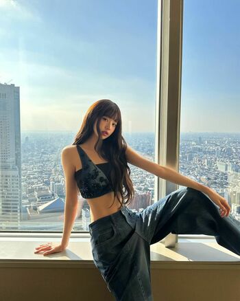WomenK-pop