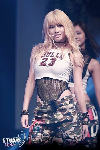 WomenK-pop