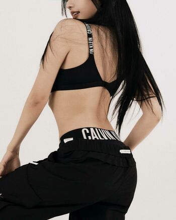 WomenK-pop