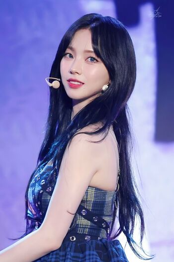 WomenK-pop