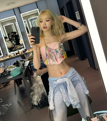 WomenK-pop