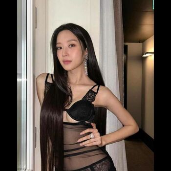 WomenK-pop