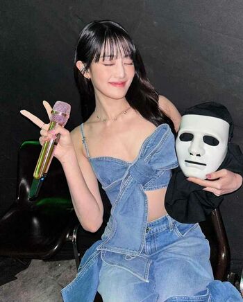 WomenK-pop