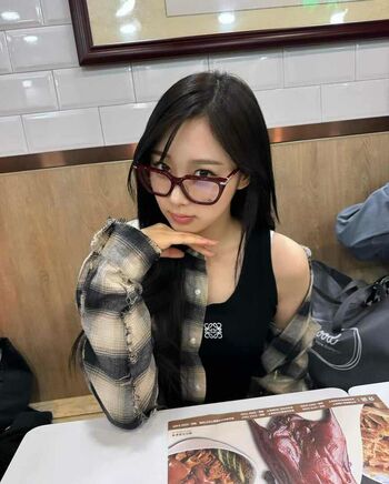 WomenK-pop