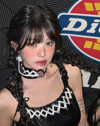 WomenK-pop