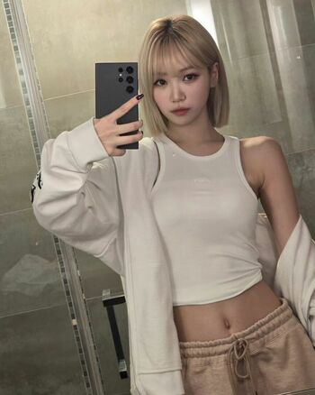 WomenK-pop