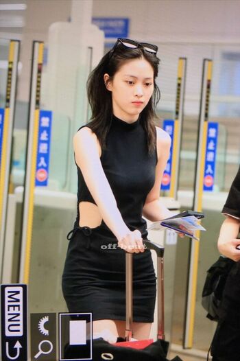 WomenK-pop
