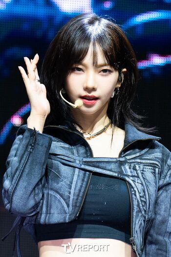 WomenK-pop