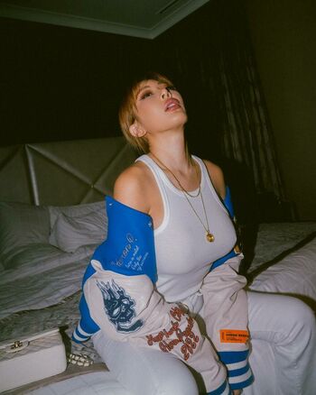 WomenK-pop