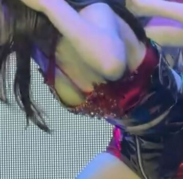 WomenK-pop