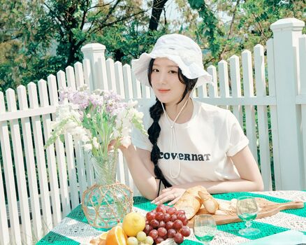 WomenK-pop