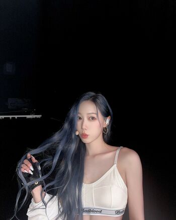 WomenK-pop