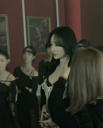 WomenK-pop