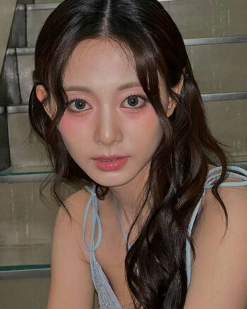 WomenK-pop