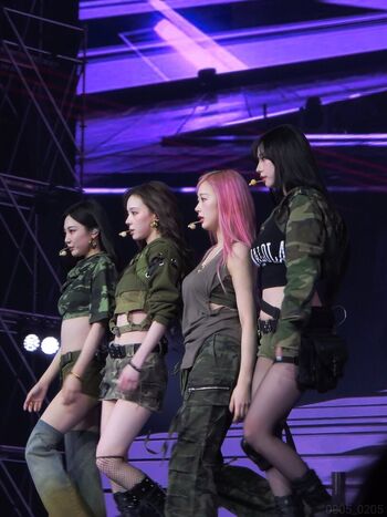 WomenK-pop