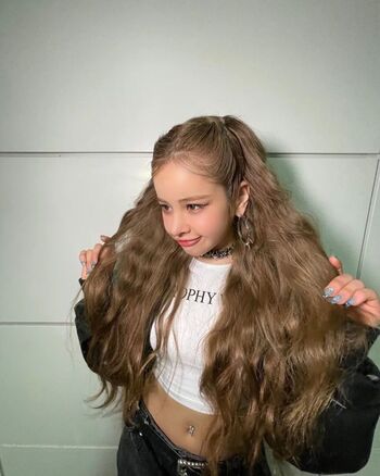 WomenK-pop