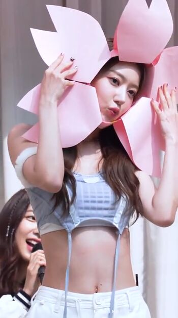 WomenK-pop