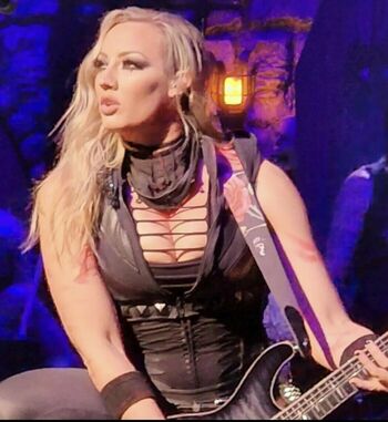 WomenMetal