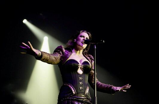 WomenMetal