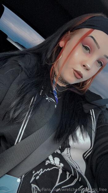 wretchedmistress_free