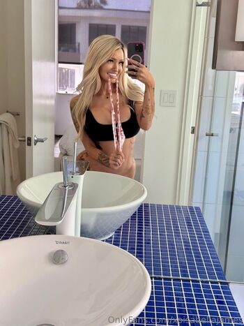 xoisabellajames