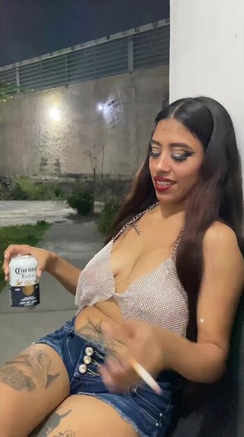 Yaresita Small