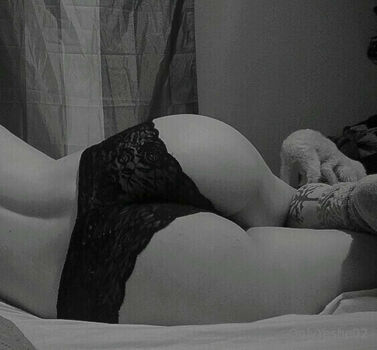 Yeshee_