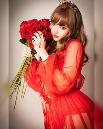Ying Tze